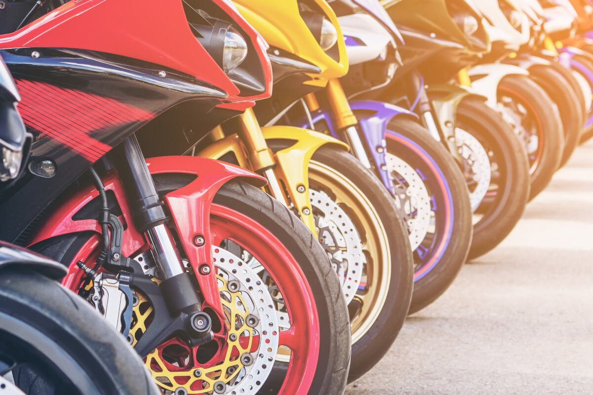 カラフルなバイク